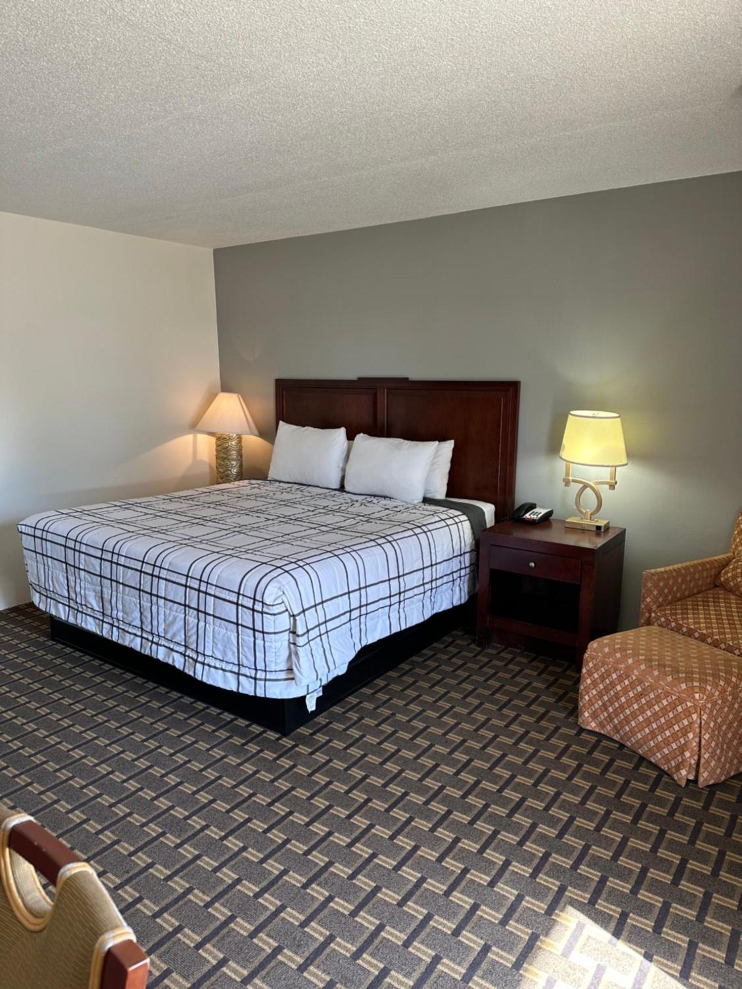 Budget Inn Motel Storm Lake Bagian luar foto