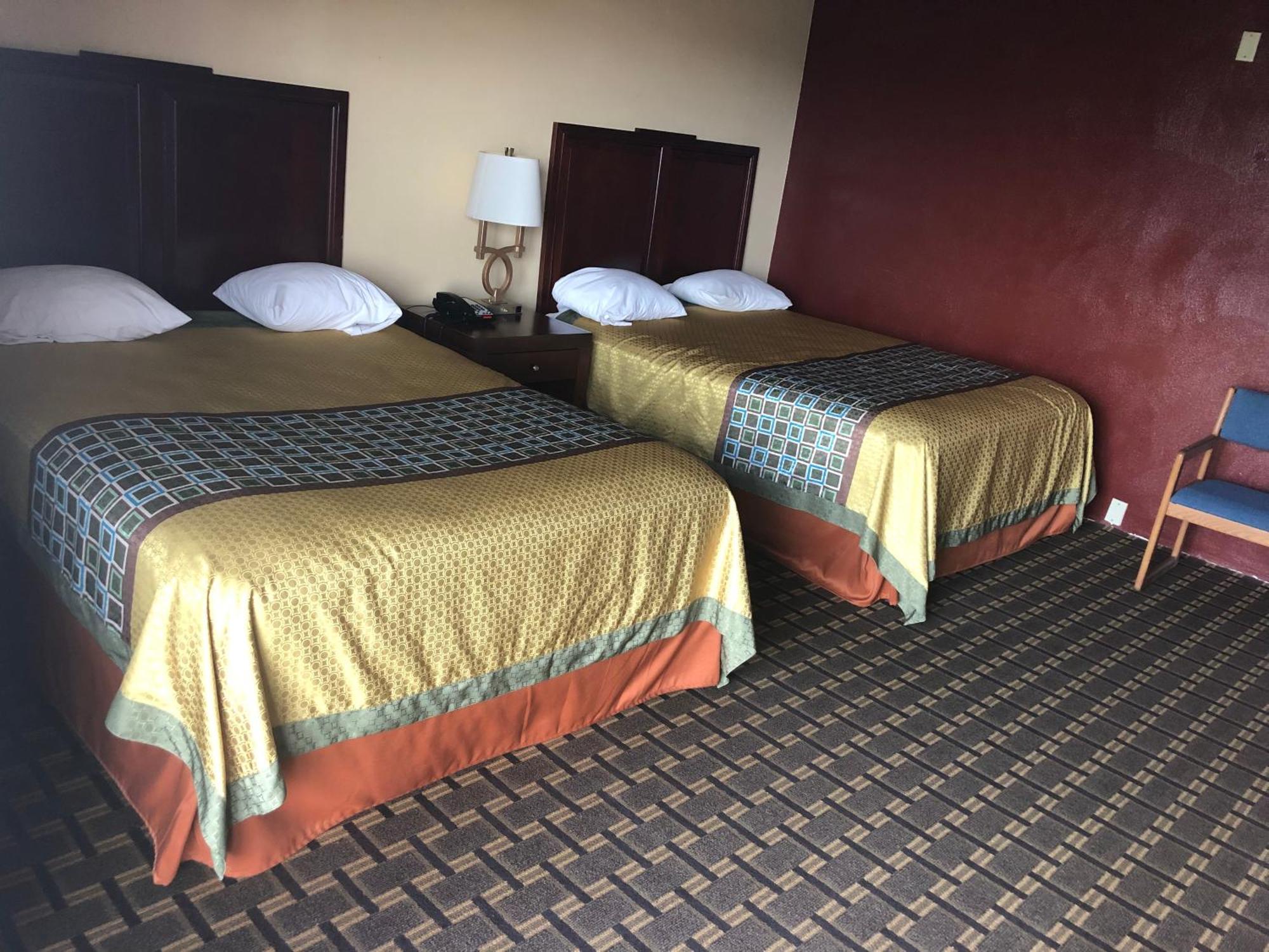 Budget Inn Motel Storm Lake Bagian luar foto